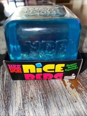 NeeDoh Nice Berg Super Solid Squish - Blue